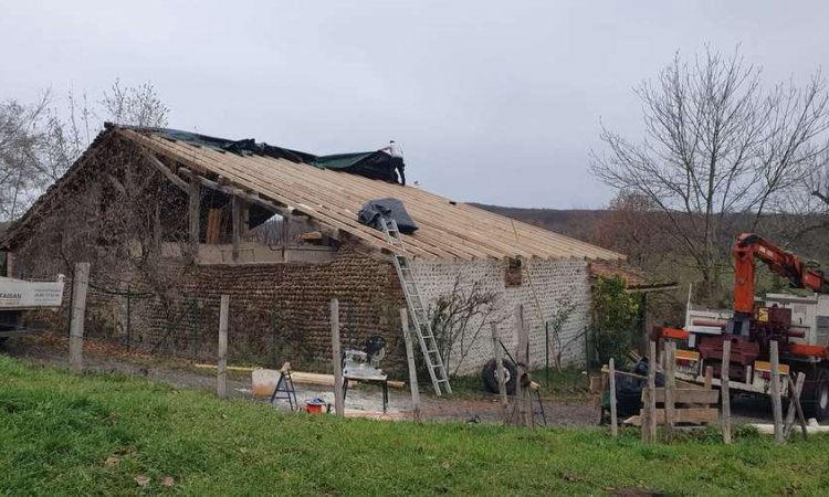 Entreprise pour la rénovation de toiture à Saint-Michel-sur-Savasse